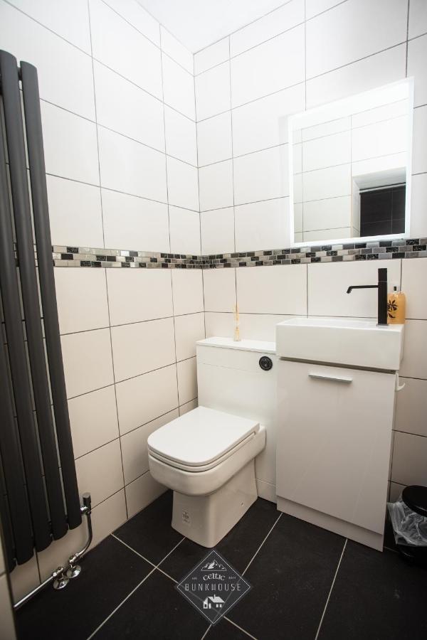 Celtic House Hostel *